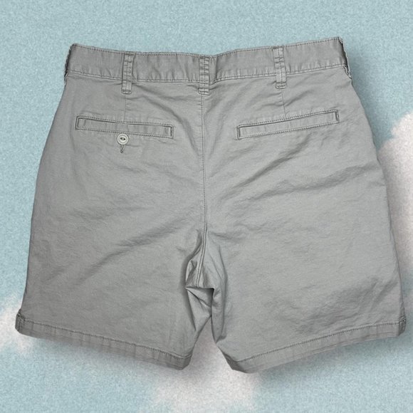 Gray OLD NAVY casual shorts - Picture 2 of 3